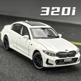 Diecast Model 1 32 320i The 3 2023 Alloy Diecasts Toy Vehicles Metal Car Sound and Light Collection Kids 230918