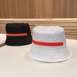 バケツハットデザイナーシンプルなファッショナブルなイタリアのストリートスタイルクラシックスタイルワイドブリムハットレッドリボンバケツの帽子が装飾