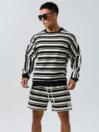 Herrtröjor Lossa rotatorhylsa randig hoodie manlig koreansk version high street mode skjorta crewneck pullover lång bas