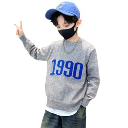 Pullover Kids Boy Sweter Autumn Spring Miękkie wierzch Koreańskie dzieci szare dzianinowe odzież wierzcha dla nastolatków 120170 noszenie ubrań 230918