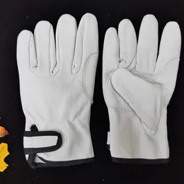 Five Fingers Gloves Korean Version Driver Gloves Outdoor Soft Sheepskin Leather Durable Wear-resistant Welding Labor Insurance Gloves 230818