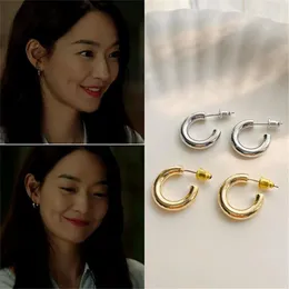 Studörhängen Silver och guldfärg Shen Miner Star's samma designmode för Women Girl Gift Drama Korea