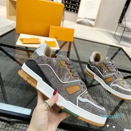 2023-luxury Spring and summer men sports shoes collision color outsole super good-looking Size35-45
