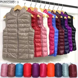 Women's Down Parkas Ultralight Down Vest Women 2023新しいノースリーブの女性ダックダウンウエストコートパフフェザーパッド入り温かいジャケットl230920