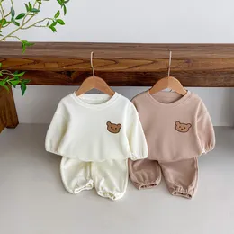 Kleidungssets Koreanischer Stil Babys Cartoon Bär Sweatshirt Jogginghose Zweiteiliges Set Junge und Mädchen Kind Langarm Hoodie Anzüge 230919