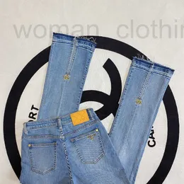 Kvinnors jeans designer dubbel c broderi slits nio poäng mikro la jeans för kvinnor i sommar tunna smala pennbyxor rovq