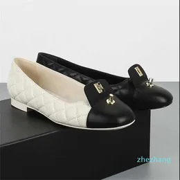 2023-Black Beige Turnlock Quilted Sandal Dress Shoes for Women Classic Square Cap Toe Sandals SLip On Flat Mule Leather loafers