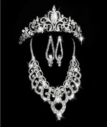 2019 S Bridal Crowns Accessories Tiaras Hair Necklace Occsories Sets Wedding Jewelry مجموعات الأزياء Bride2102876