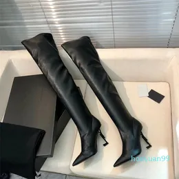 Designer - Botas acima do joelho dedos pontudos coxa-alta bota letra salto alto esticado sola de couro para mulheres sapatos de salto de designer de luxo calçados de fábrica