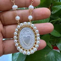 Promoção de correntes! Colar de pérola de água doce natural Guadalupe Grace Mother Shell Medalhas religiosas para presente feminino