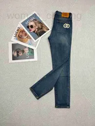 Damen-Jeans, Designer-blaue Röhrenjeans für Damen, europäischer Herbst und Winter, neue elastische Hüfthebe-Bleistifthose mit kleinem Fuß, honigpfirsichfarbene Hüfthose WQ6U