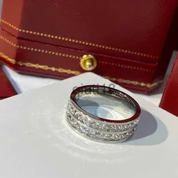 Bandringe Ring Luxus-Designer-Ring Doppelschicht-Ring 5-11 Größe Modischer vielseitiger Unisex-Temperament-Ring High-End-Luxus-Mode-Minimalismus x0920
