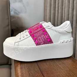 Designer 2023 Lyxvarumärke män och kvinnor som höjer skor 6 cm plattform äkta läder med nit par casual skor storlek 35-45 modesneakers tjocka bottenskor