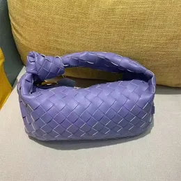 結び目のあるLuxurysデザイナーバッグJodie Weave Handbags Candy Color Color Cloud Clutch Solid Color Small財布