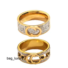 Wedding Rings Classic Luxury Jewelry Designer Rings Women Love Wedding Supplies Diamond 18K Gold Plated Stainless Steel Ring Fine Finger Ring Wholesale ZG1308