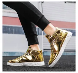 美品GOLDEN  スニーカー2足シューレース付き 美品GOLDEN GOOSE スニーカー2足シューレース付き