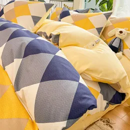 Conjuntos de ropa de cama Juego de cuatro piezas de algodón de estilo de color puro 100 Dormitorio para niñas Sábana ajustable Funda de edredón simple
