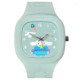 Armbandsur Creative Square Watch Personlig och modestudentpar Girl Gift Söt Little Elephant Dial Wristwatch Drop