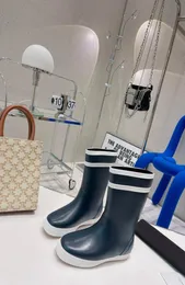 Luxurys Designers Women Rain Boots England Style Welly Rubber Water Rains Shoes Ankle Boot Bootiesサイズ