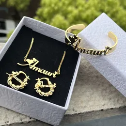 Brincos colar duoying nome personalizado conjunto de jóias personalizado carta colar personalizado nome pulseiras de aço inoxidável mini brincos de argola 18mm 230921