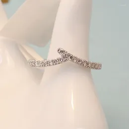 Anelli a grappolo Design unico 14k Oro bianco 0,32CT D-E-F Colore VS Taglio rotondo CVD Lab Grown Anello di fidanzamento con diamanti per donna