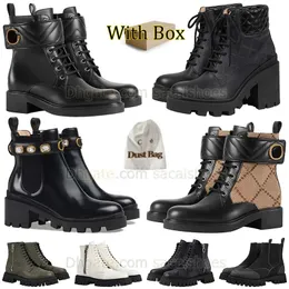 الجملة مع مربع Martin Boots Womens الكاحل الحذاء السوستة أحذية الجلود عالية الكعب حذاء الصحراء منصة كعب Oxford حذاء الدانتيل حذاء Rubber Boots مع مربع