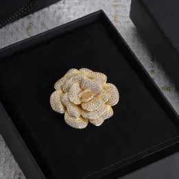 Designer de luxo Full Diamond Flower Type Pins Broches