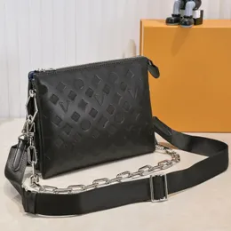 Luxurys handväskor Crossbody Designer Bag Coussin Purses Woman Handbag Leather Chain Bag PM mm Präglad blommor bokstav crossbody dam makeup underarm påse väskor