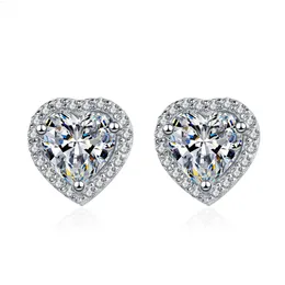 Wholesale 0.5 Carat Moissanite Diamond Heart Cut Stud Earrings Vvs Moissanite Stud Earrings for Men Women