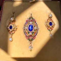 Collana di orecchini Set Foydjew Retro stile medievale Gioielli estetici Smalto colorato Zaffiro Perla Collane con pendente per le donne