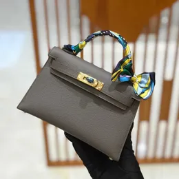 Una borsa di lusso Kelyss Gaoding Linea di cera fatta a mano Mini pelle di seconda generazione da donna Premium Feel Epsom Pelle bovina P9 Borsa quadrata piccola Borsa a tracolla stilista