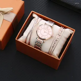 Relojes de pulsera Reloj de cuarzo para mujer Conjunto de regalo de moda de lujo Pulsera de aleación electrochapada Caja de reloj de tres piezas Relaxo Femino