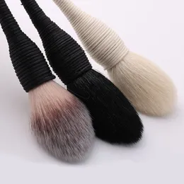 Makeup Borstes Tools Platt Get Wool Rattan Profesional Foundation Blush Loose Powder Contour Brush For Beauty Make Up 230922