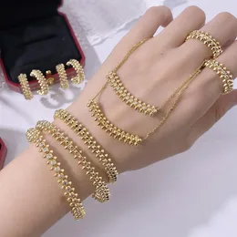 Pulseira série Clash pulseiras de latão banhado a ouro 18K nunca desbota réplica oficial de joias de alta qualidade marca de luxo estilo clássico hig3181
