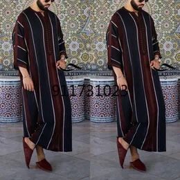 Etniska kläder 2022 Eid Ramadan klänning Muslimska modekläder man kaftan Löst casual Abaya män Modest Youth Robes Qamis Homme ISL247C