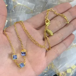 Enkelhet Square Blue Zircon Pendant Halsband Kvinnliga tröja Kedja Fashion Clavicular Necklace Jewelry Accessories Gifts Partihandel HLVN6 --01