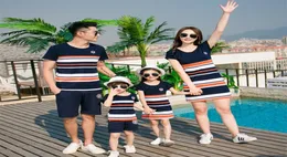 Family Look Dress Mother Daughter Clothes Summer Fashion Striped Tshirt Matching Outfits Father Son Baby Boy Girl Clothing Y200719305264
