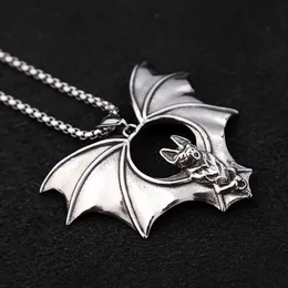 Chokers Punk Personalized Bat Pendant Vintage Stainless Steel Men s and Women s Animal Necklace Biker Amulet Fashion Jewelry Gifts 230922