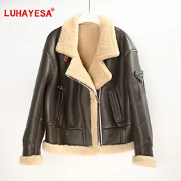 Womens Fur Faux Luhayesa Women Merino Sheepskin Clothing Winter Warm Moto Bike Flying Real Coats 230922