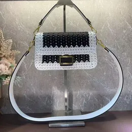 Weave Baguette Crossbody Bag äkta lädermagnetknapp av löstagbart handtag gyllene hårdvara kvinnor nyaste två-ton handväskor handväska 27 cm