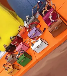 Mini Kelly Pendant Birthday Keychains Men Women Bag Pendants Accessories4887946