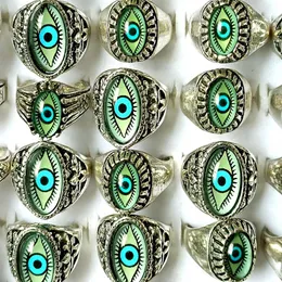 Bütün 30 karışım göz küresi yüzüğü benzersiz tasarım kötü gözler gümüş yüzükler vintage erkekler kadın punk rocker serin gruplar erkek erkek mücevher favorisi2729