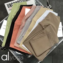 AL-8049 Yoga hög midja höftlyftyogbyxor Inga besvärlighet elastiska leggings naken passande sportskörd byxor