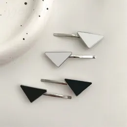 Enamel triangle hairpin claw clip designer letter barrettes women fashion head hair jewelry accessories simple daily classical modern zb046