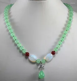 Anhänger-Halsketten Großhandel/Einzelhandel 8 mm hellgrün/rote Jade-Halskette, schöner natürlicher Jade-Modeschmuck