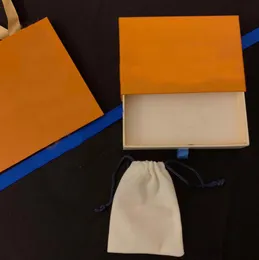 2022 Designer Jewelry Boxes Set Gift Box Dustproof Bag Handbag Set match The Store Items s Not Sold Individual4484733