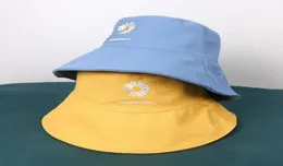 Summer Street Daisy Hat Designer Cap Mens Woman Beach Bucket Hat Brand Caps Fitted Hats Beanie Casquettes 5 Colors Four Season Cap1067636