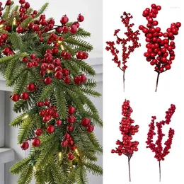 Flores decorativas artificiais bagas vermelhas decorações de árvore de natal bagas ramos de pinho grinalda casa festa de natal ornamentos de mesa 5 pçs