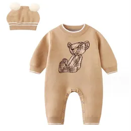 Designer baby rompers småbarn pojkar tjej kläder höst vinter varm ull stickad tröja bodysuit lyx nyfödd spädbarn jumpsuit hatt outfit