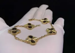 Luxury Van Clover Designer Bracelet Pearl 4 Leaf 18k Gold Laser Brand Bangle Charm Bracelets Necklace Earrings Wedding a Jewelr226r 11